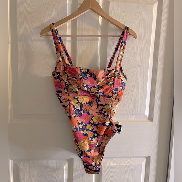 Rip Curl Kamari D-DD One Piece Swimsuit - Picture 5 of 11